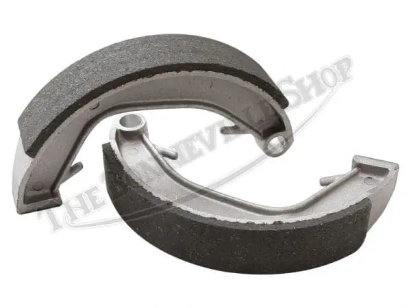 06 0828 T 02 Norton Commando and Atlas Rear Brake Shoe Set