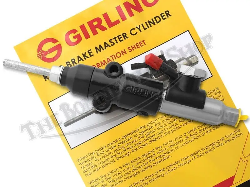 Triumph 750 Tr7 T140 T150 T160 '75-82 Genuine Girling Rear Brake Master Cylinder Assembly (1) Pn# 60-4401G 2 60 4401 G 02 Triumph 750 Tr7 T140 T160 Genuine Girling Rear Master Cylinder Assembly Stainless