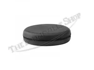 82 5536 02 Triumph 650 T120 Bonneville Tr6 Chainguard Grommet