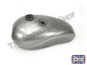 83 4772 05 T140 Tr7 Tank