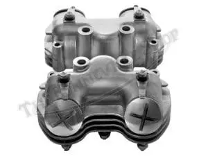 Triumph 650 Inlet &Amp; Exhaust Rocker Box Set 1963-1970 Pn# 70-4550 70-4551 E4550 E4551 3 Rocker Box Pair With Caps And Studs