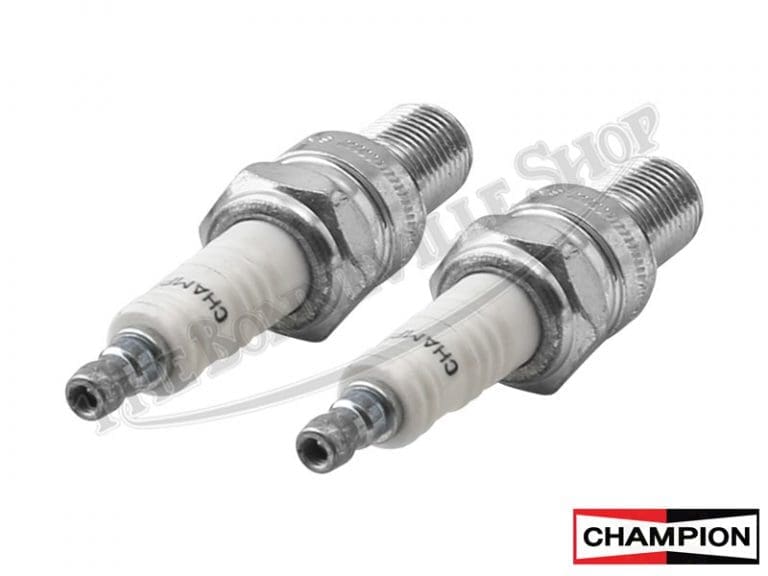 TRIUMPH 120 T140 BONNEVILLE NGK BP8ES SPARK PLUG PAIR (2) PN TBSBP8ES